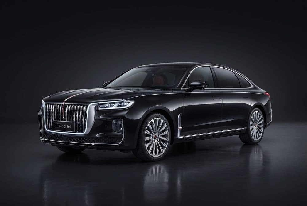 Hongqi H9 — чёрный автомобиль